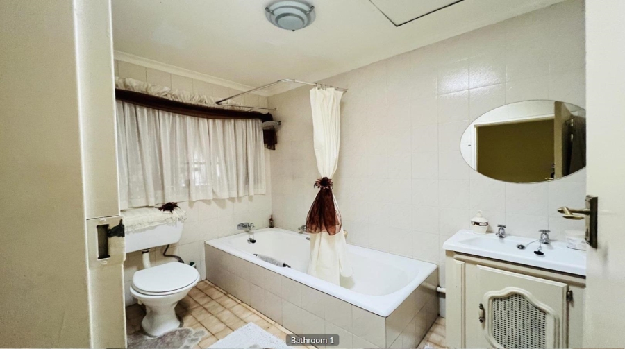 3 Bedroom Property for Sale in Brackendowns Gauteng