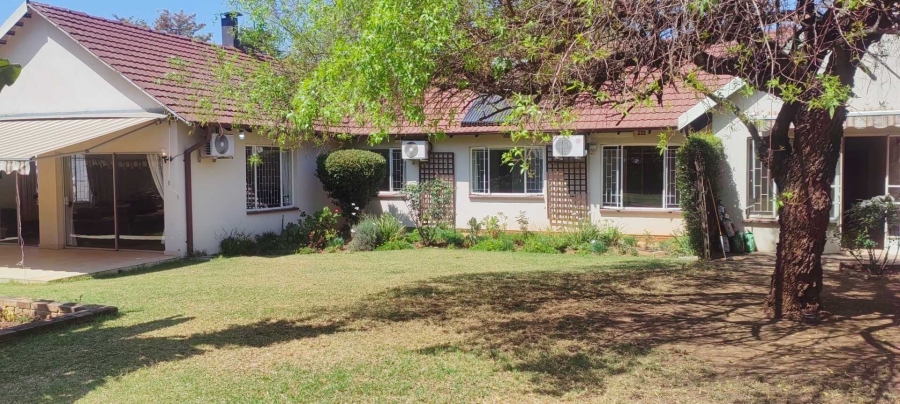 To Let 4 Bedroom Property for Rent in Sharonlea Gauteng