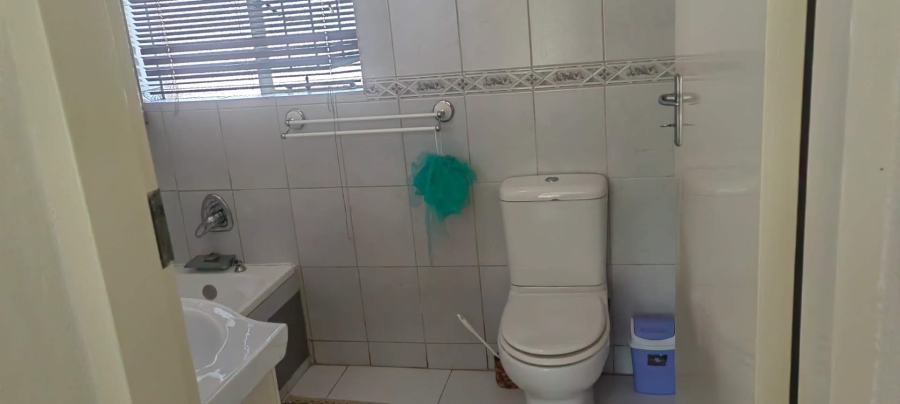 To Let 4 Bedroom Property for Rent in Sharonlea Gauteng