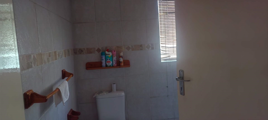 To Let 4 Bedroom Property for Rent in Sharonlea Gauteng
