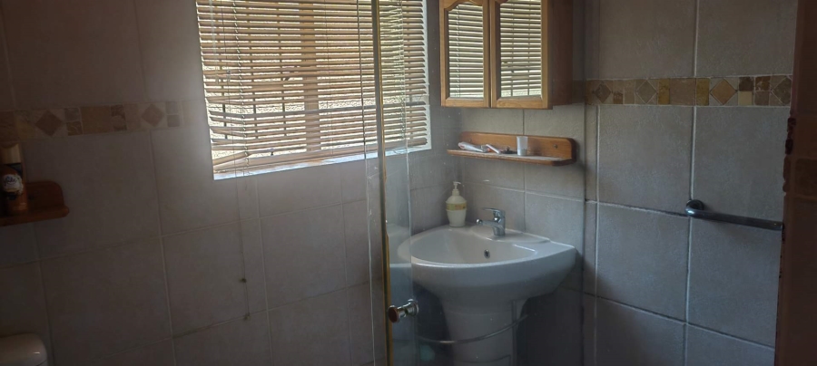 To Let 4 Bedroom Property for Rent in Sharonlea Gauteng
