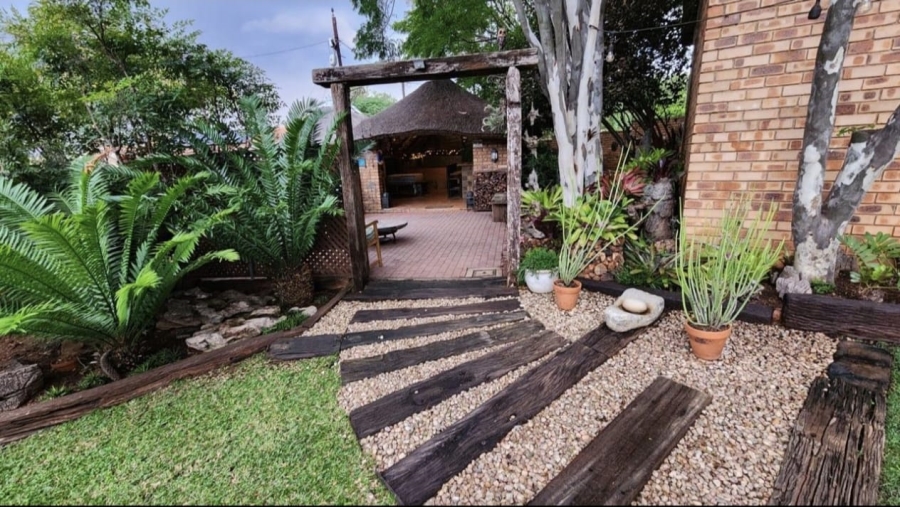 To Let 3 Bedroom Property for Rent in Highveld Gauteng