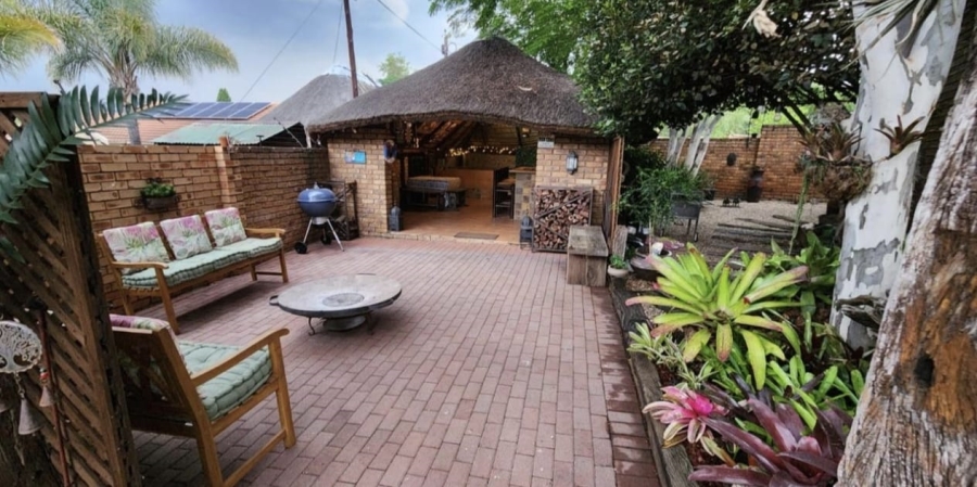 To Let 3 Bedroom Property for Rent in Highveld Gauteng