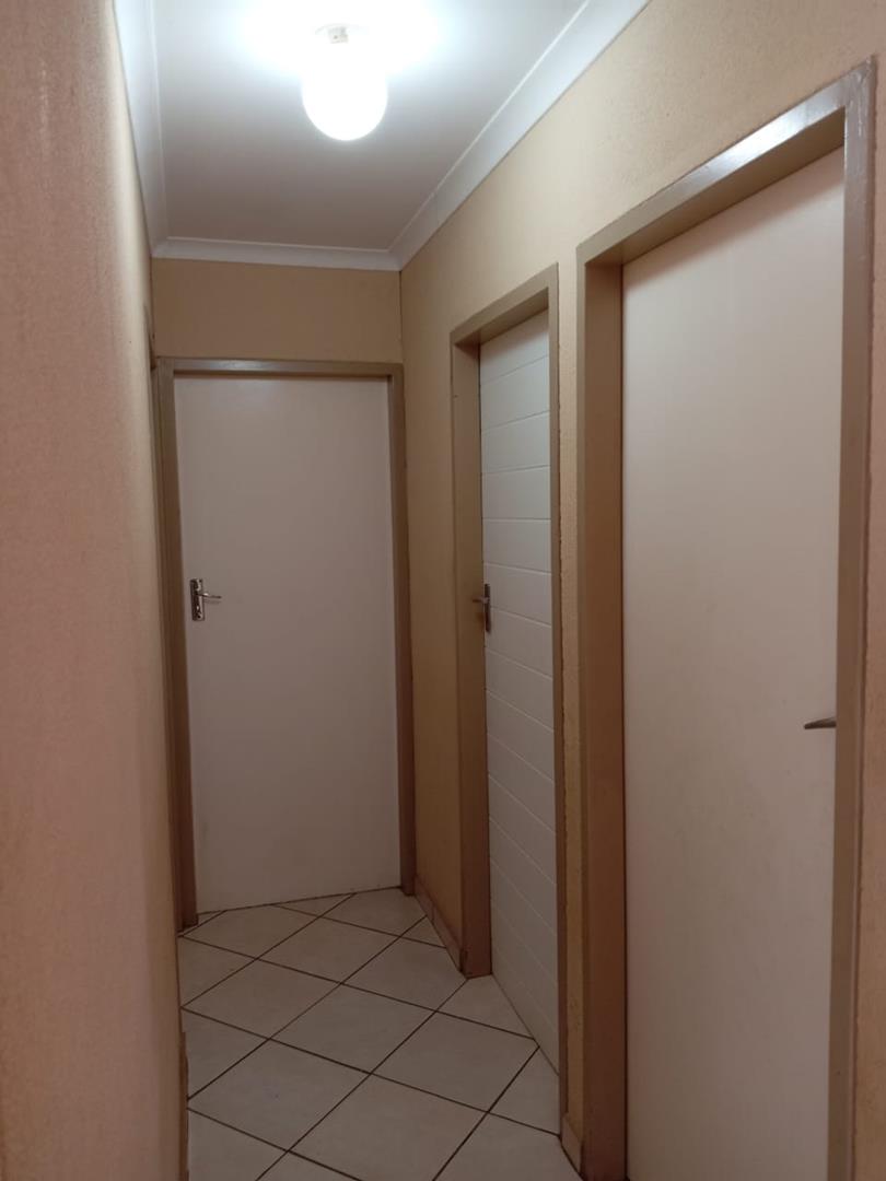 To Let 3 Bedroom Property for Rent in Rosslyn Gauteng