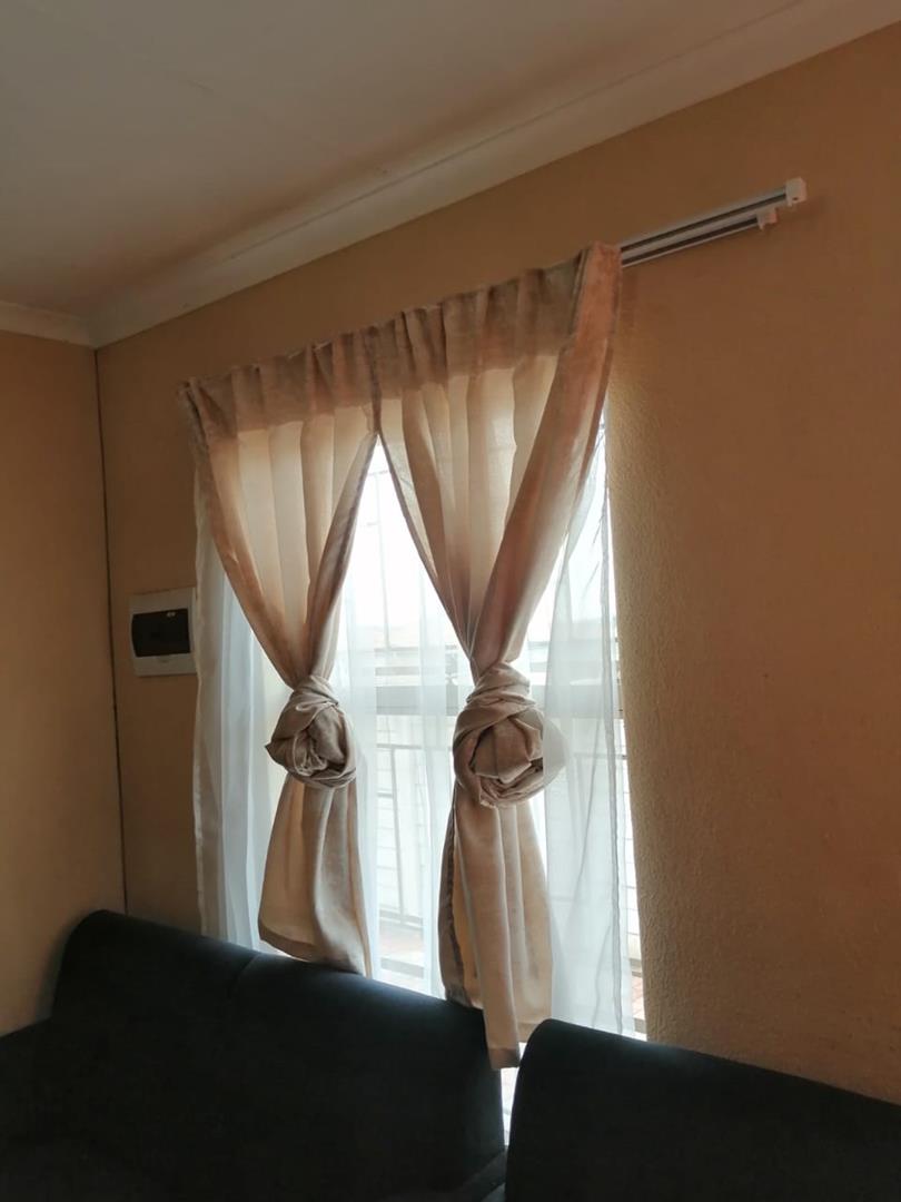 To Let 3 Bedroom Property for Rent in Rosslyn Gauteng