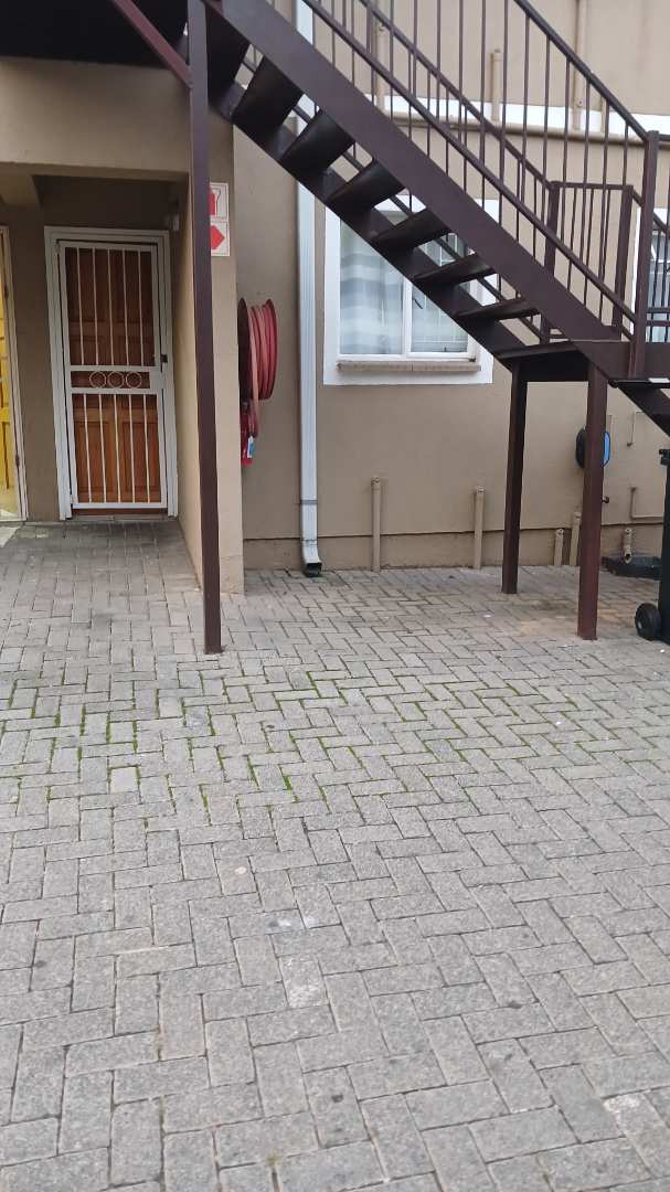 2 Bedroom Property for Sale in Comet Gauteng