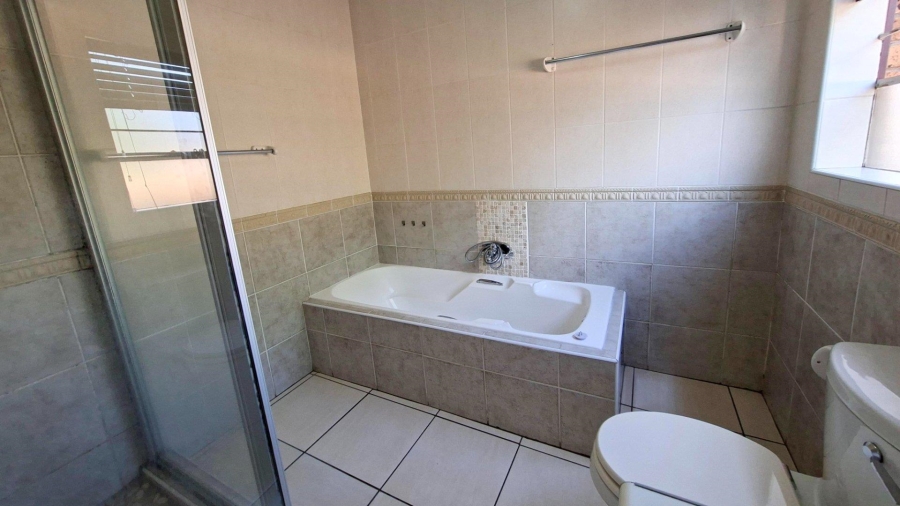 3 Bedroom Property for Sale in North Riding Gauteng
