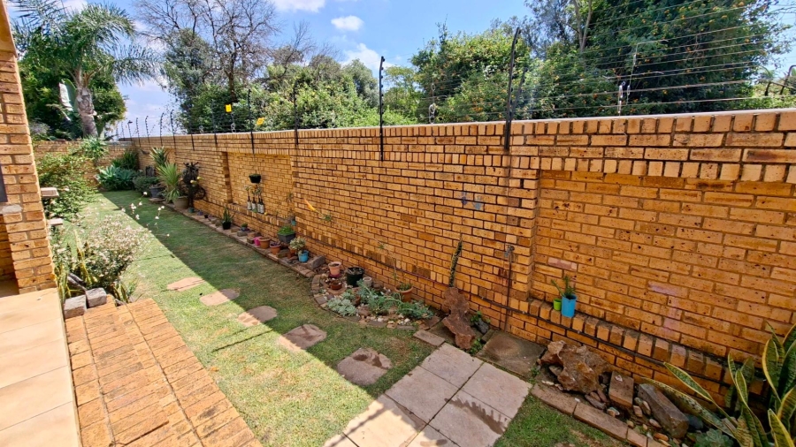 3 Bedroom Property for Sale in North Riding Gauteng