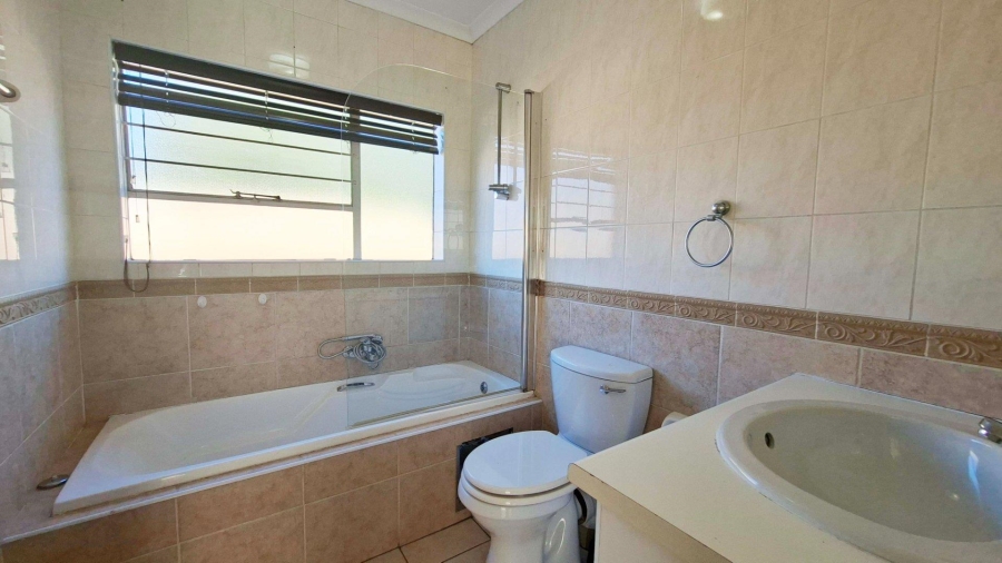 3 Bedroom Property for Sale in North Riding Gauteng