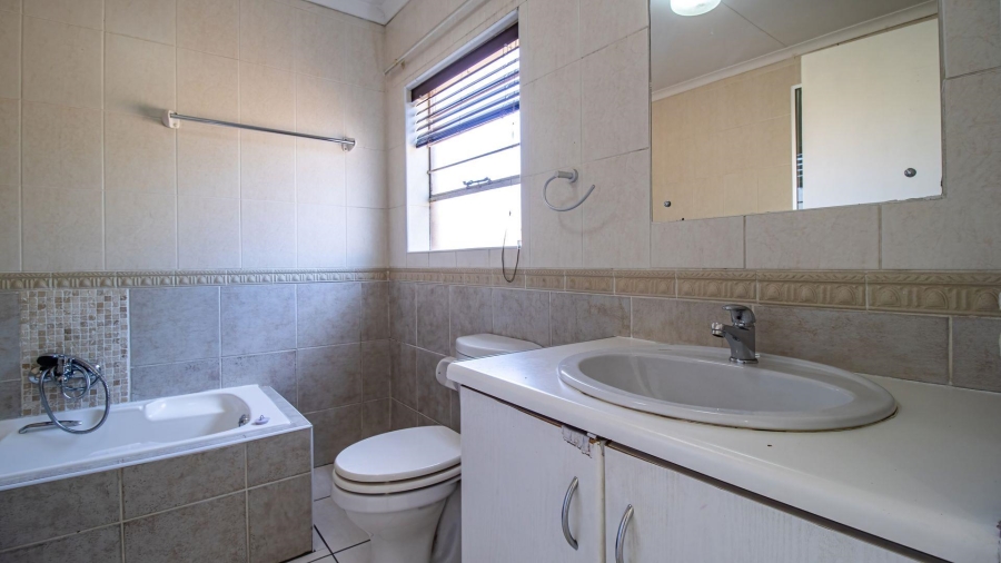 3 Bedroom Property for Sale in North Riding Gauteng