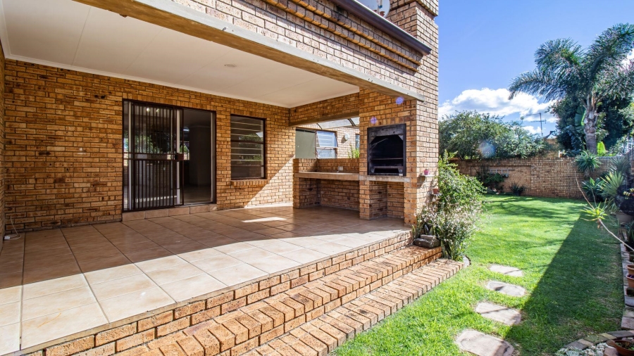 3 Bedroom Property for Sale in North Riding Gauteng