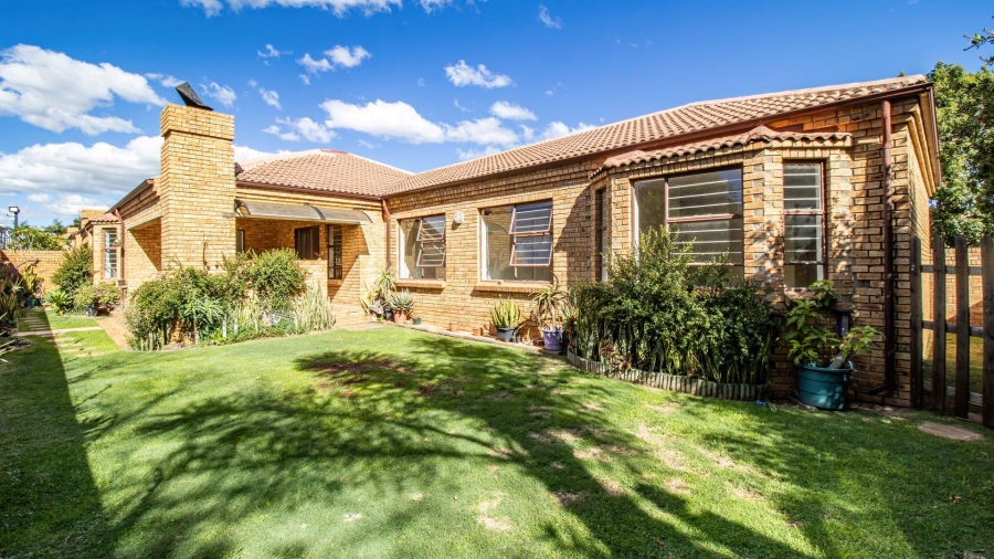 3 Bedroom Property for Sale in North Riding Gauteng