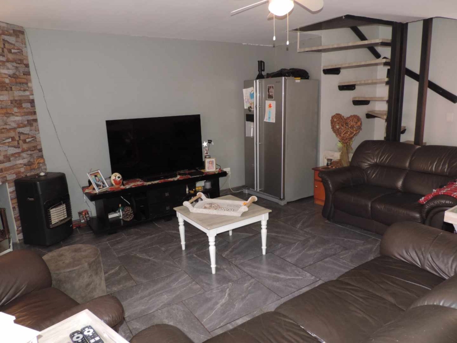 2 Bedroom Property for Sale in Raceview Gauteng