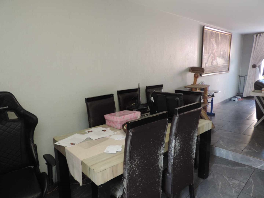 2 Bedroom Property for Sale in Raceview Gauteng