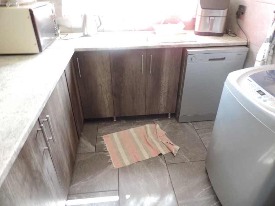 2 Bedroom Property for Sale in Raceview Gauteng