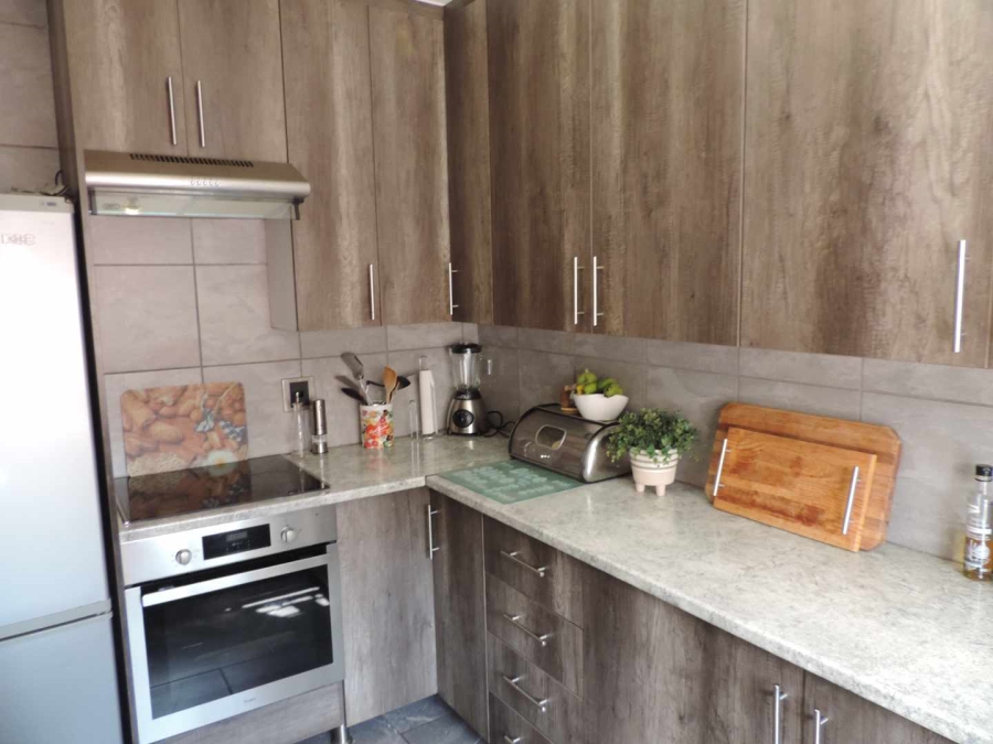 2 Bedroom Property for Sale in Raceview Gauteng