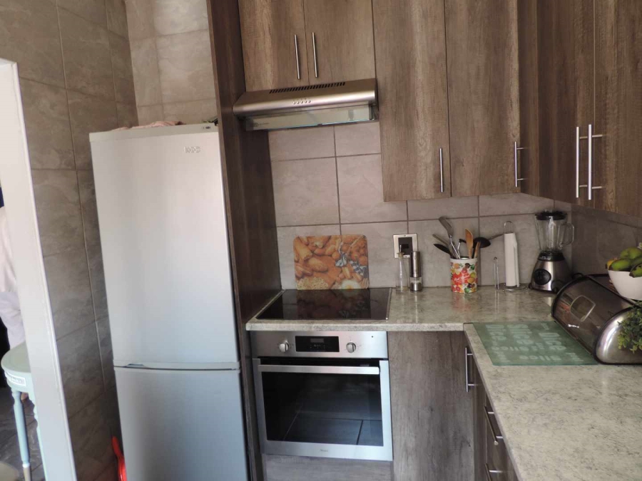 2 Bedroom Property for Sale in Raceview Gauteng