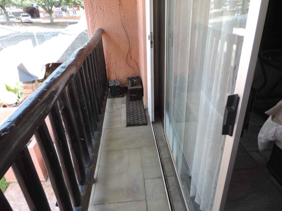 2 Bedroom Property for Sale in Raceview Gauteng
