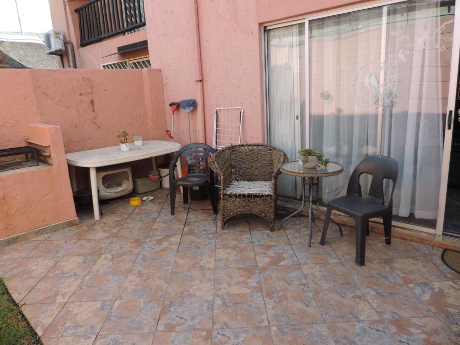 2 Bedroom Property for Sale in Raceview Gauteng