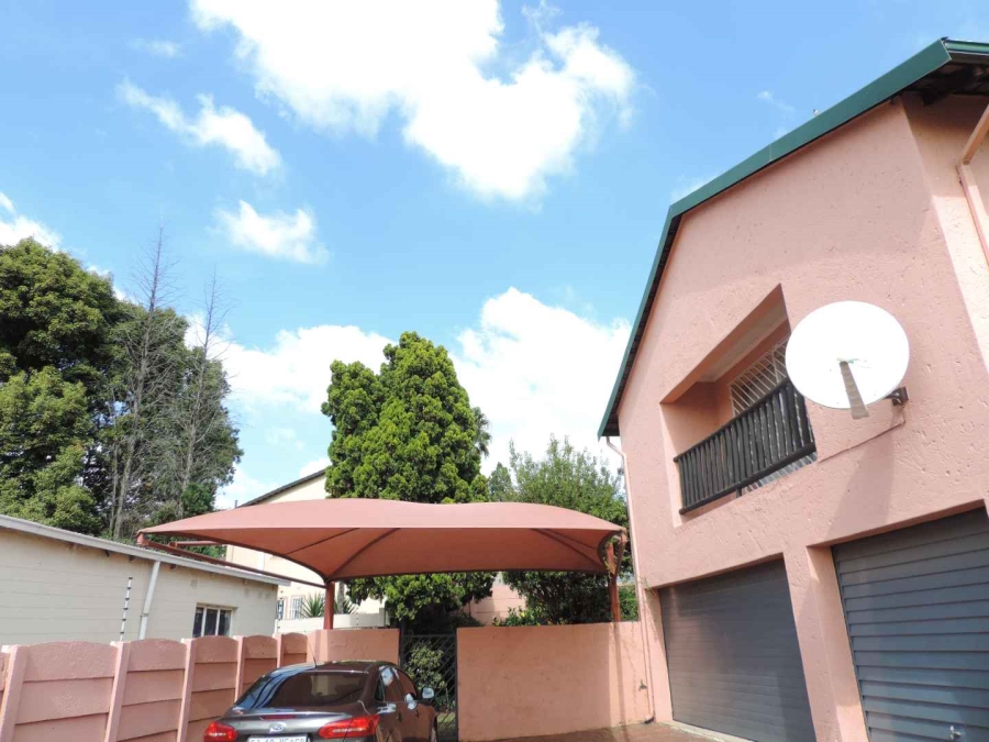 2 Bedroom Property for Sale in Raceview Gauteng