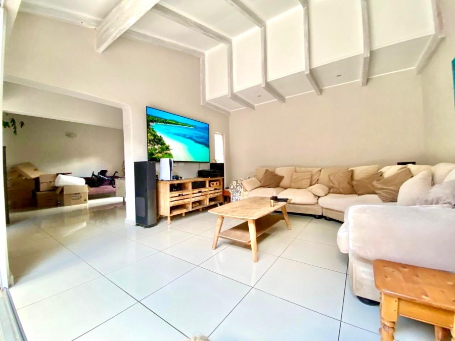 4 Bedroom Property for Sale in Gallo Manor Gauteng