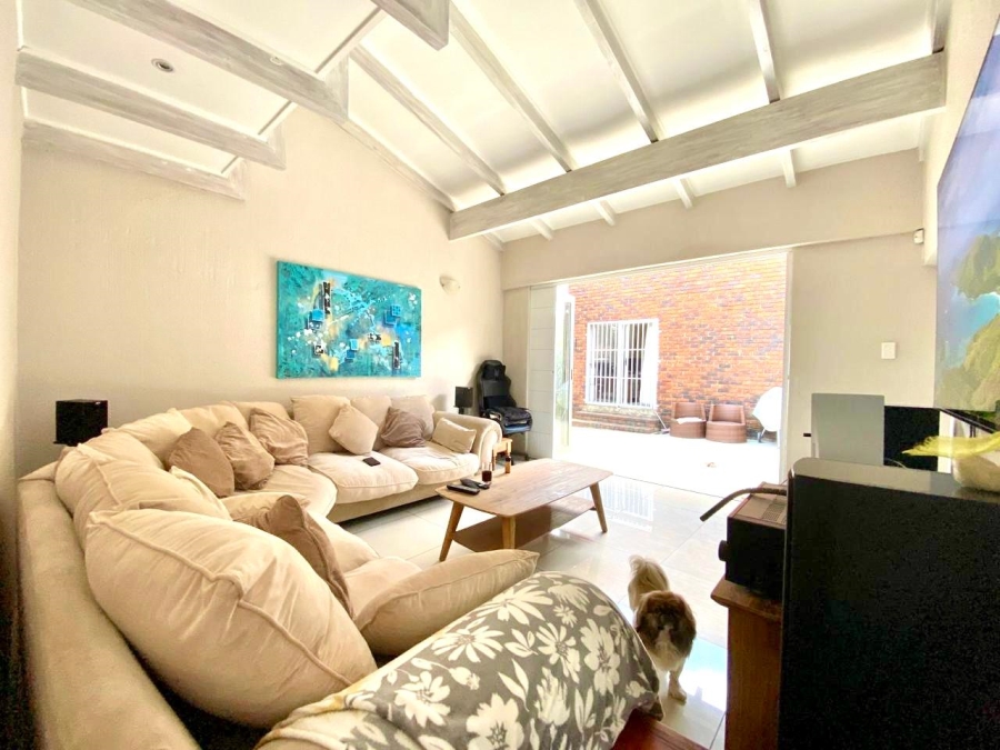 4 Bedroom Property for Sale in Gallo Manor Gauteng