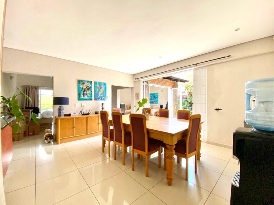 4 Bedroom Property for Sale in Gallo Manor Gauteng