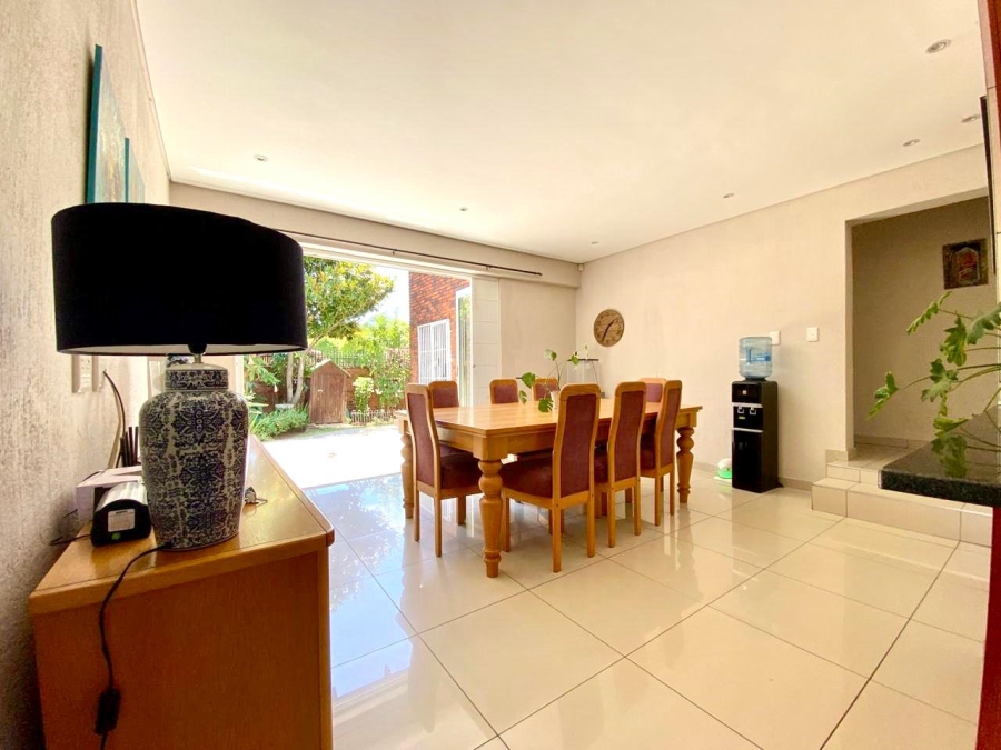 4 Bedroom Property for Sale in Gallo Manor Gauteng