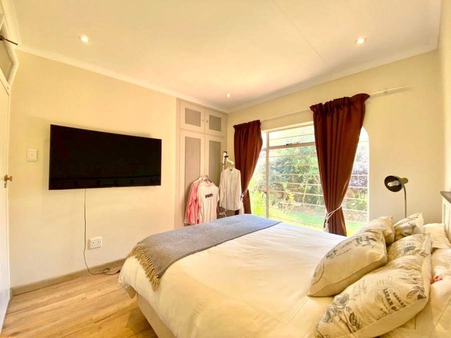 4 Bedroom Property for Sale in Gallo Manor Gauteng