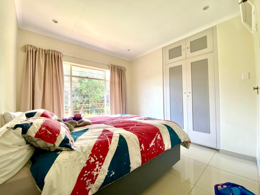 4 Bedroom Property for Sale in Gallo Manor Gauteng