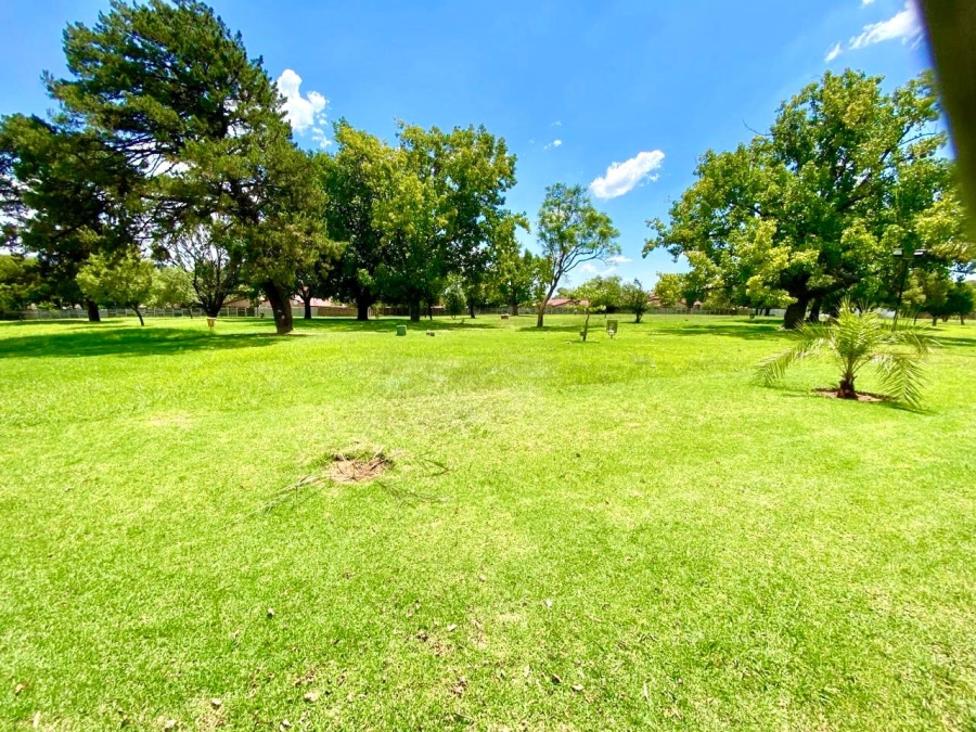 4 Bedroom Property for Sale in Gallo Manor Gauteng