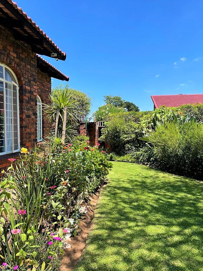 4 Bedroom Property for Sale in Gallo Manor Gauteng