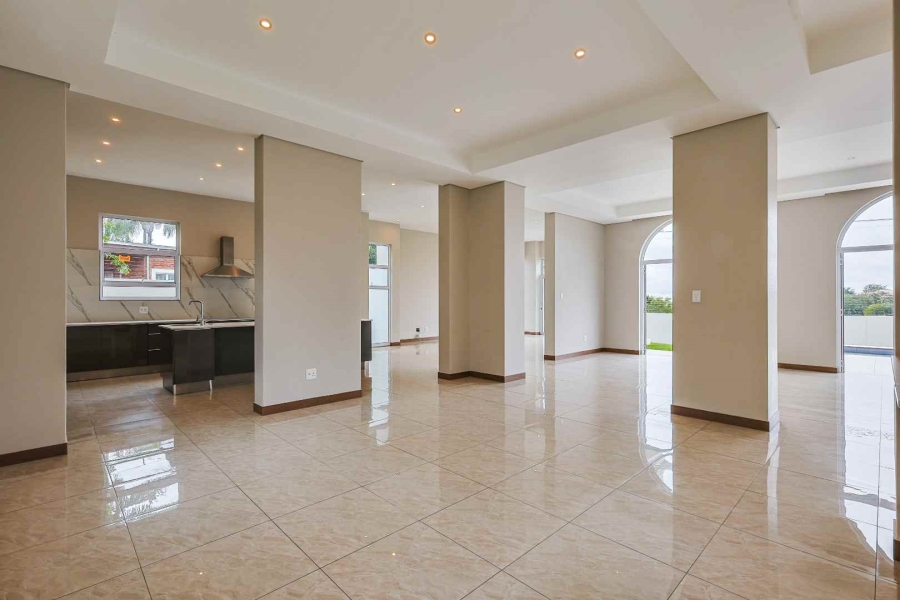 To Let 5 Bedroom Property for Rent in Waterkloof Heights Gauteng