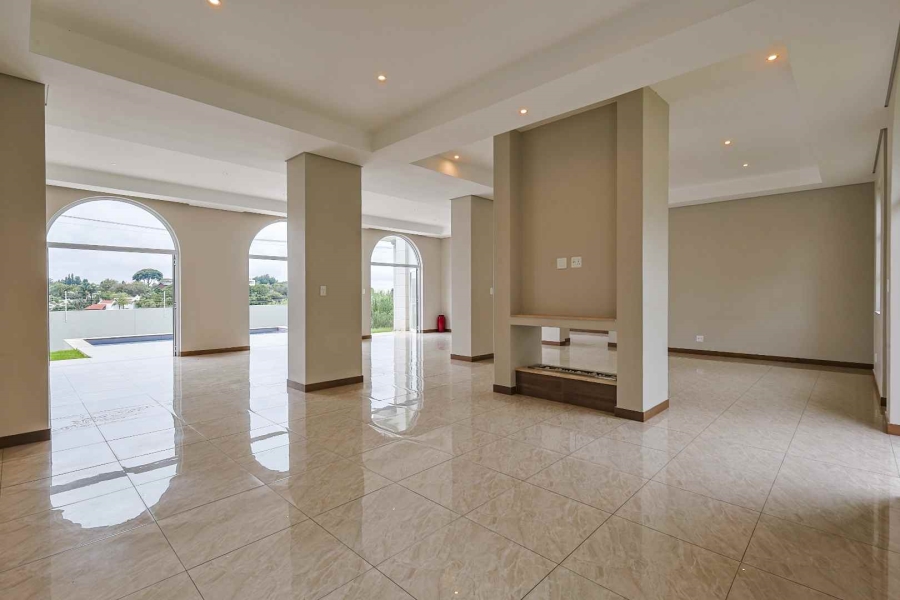 To Let 5 Bedroom Property for Rent in Waterkloof Heights Gauteng