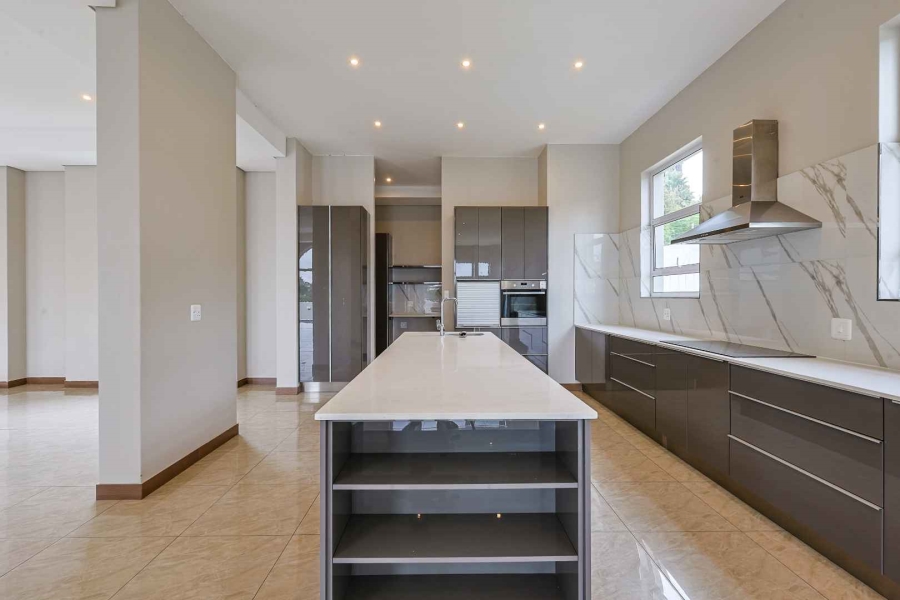 To Let 5 Bedroom Property for Rent in Waterkloof Heights Gauteng