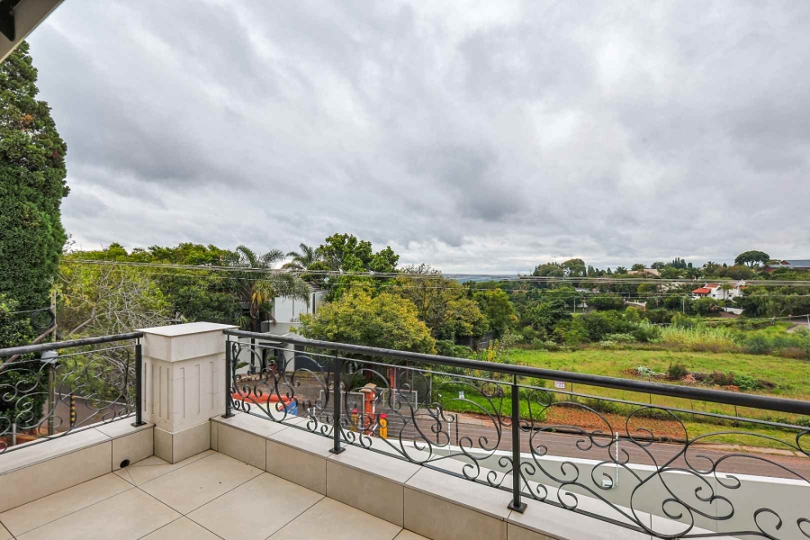 To Let 5 Bedroom Property for Rent in Waterkloof Heights Gauteng