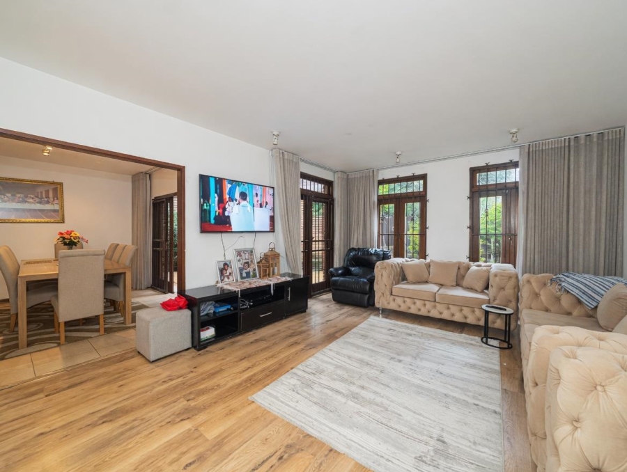 3 Bedroom Property for Sale in Illovo Gauteng