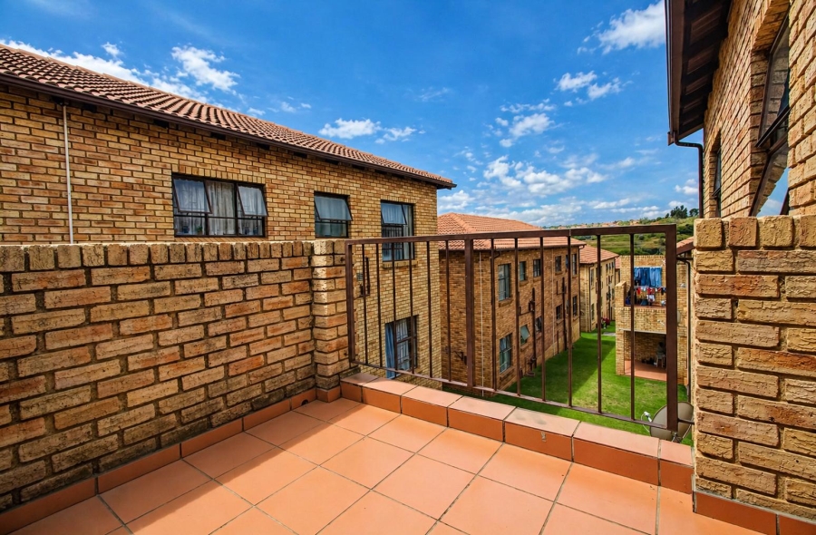 2 Bedroom Property for Sale in Wilgeheuwel Gauteng