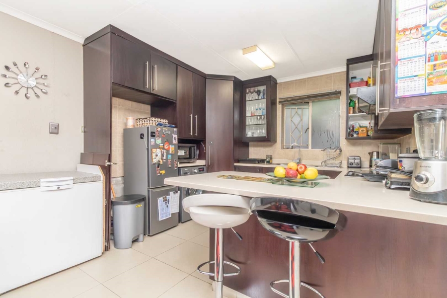 3 Bedroom Property for Sale in Northwold Gauteng