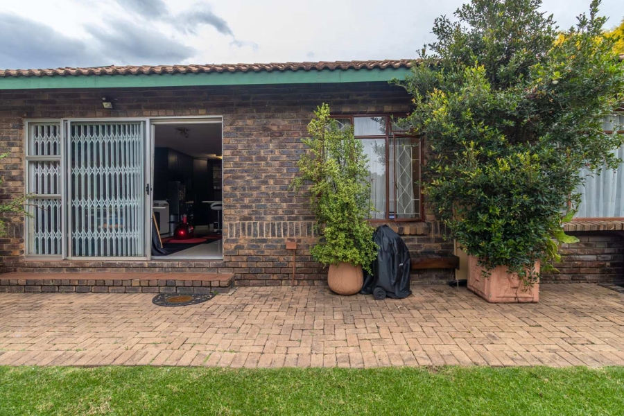 3 Bedroom Property for Sale in Northwold Gauteng