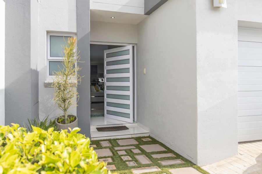 3 Bedroom Property for Sale in Bryanston Gauteng