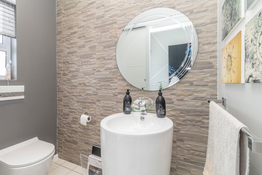 3 Bedroom Property for Sale in Bryanston Gauteng
