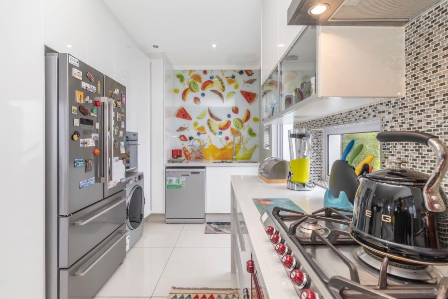 3 Bedroom Property for Sale in Bryanston Gauteng