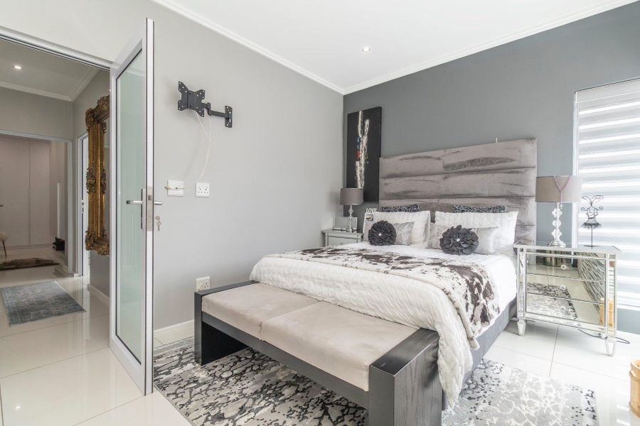 3 Bedroom Property for Sale in Bryanston Gauteng
