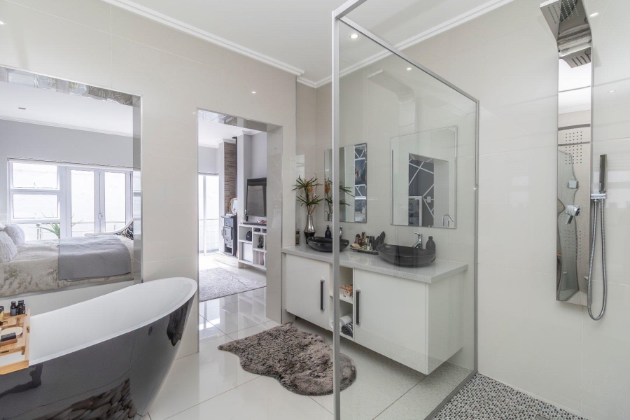 3 Bedroom Property for Sale in Bryanston Gauteng