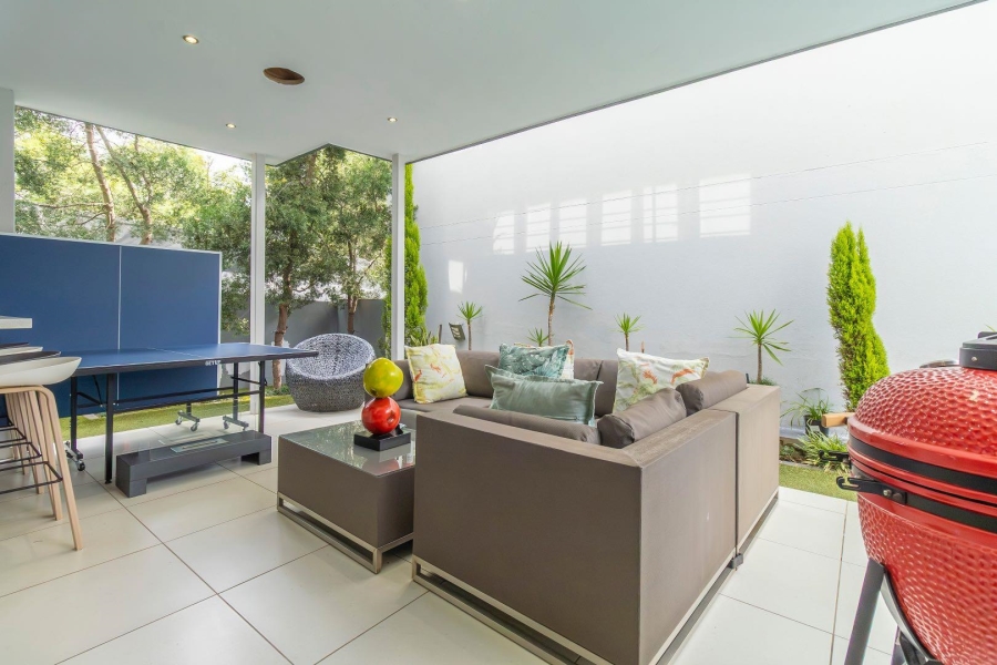 3 Bedroom Property for Sale in Bryanston Gauteng