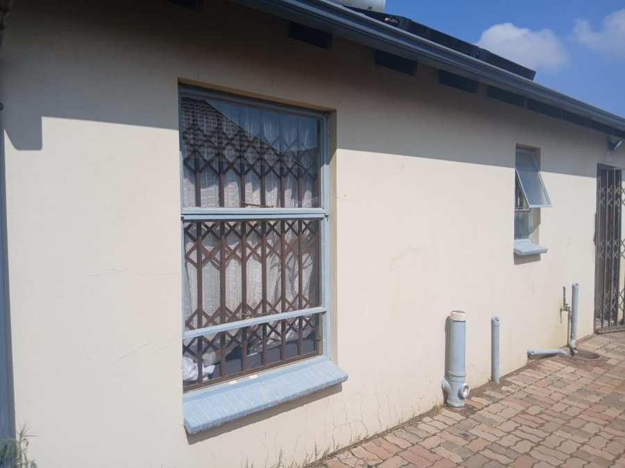 To Let 2 Bedroom Property for Rent in Alliance Gauteng