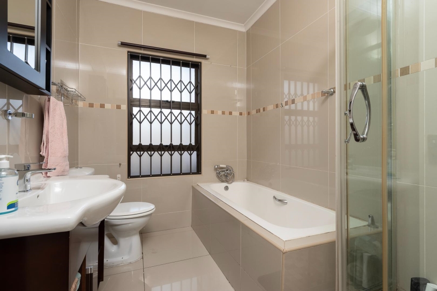 3 Bedroom Property for Sale in Raceview Gauteng