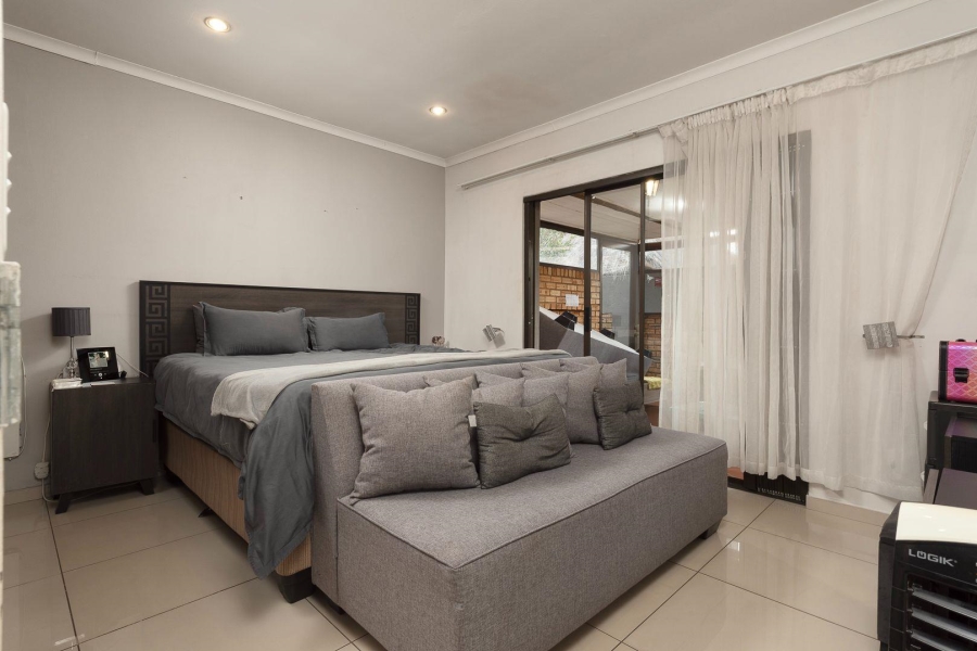 3 Bedroom Property for Sale in Raceview Gauteng