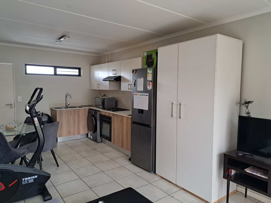 2 Bedroom Property for Sale in Lilianton Gauteng